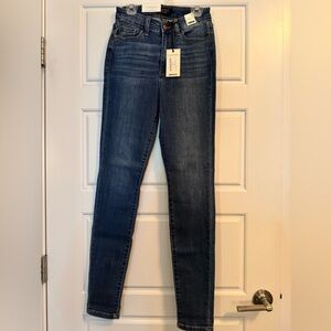 Judy Blue Mid Wash Skinny Jeans
